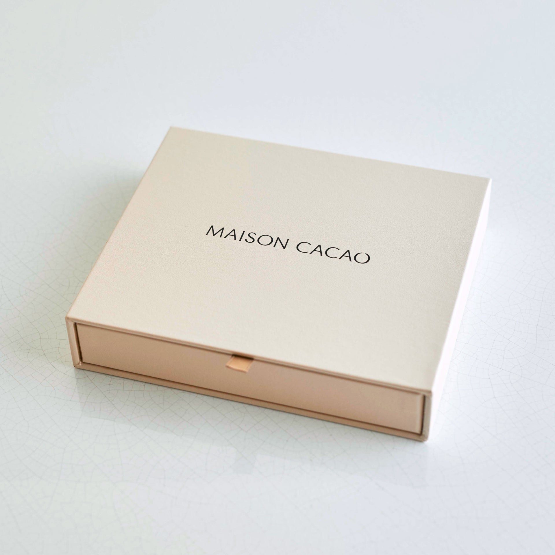 生チョコレートギフト箱（4個用）｜メゾンカカオ【公式】通販 オンラインショップ – MAISON CACAO